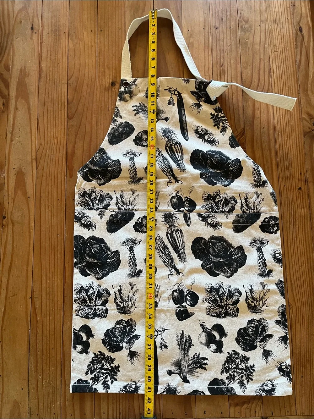 Black & Cream Canvas Vegetable Print Kitchen Apron
